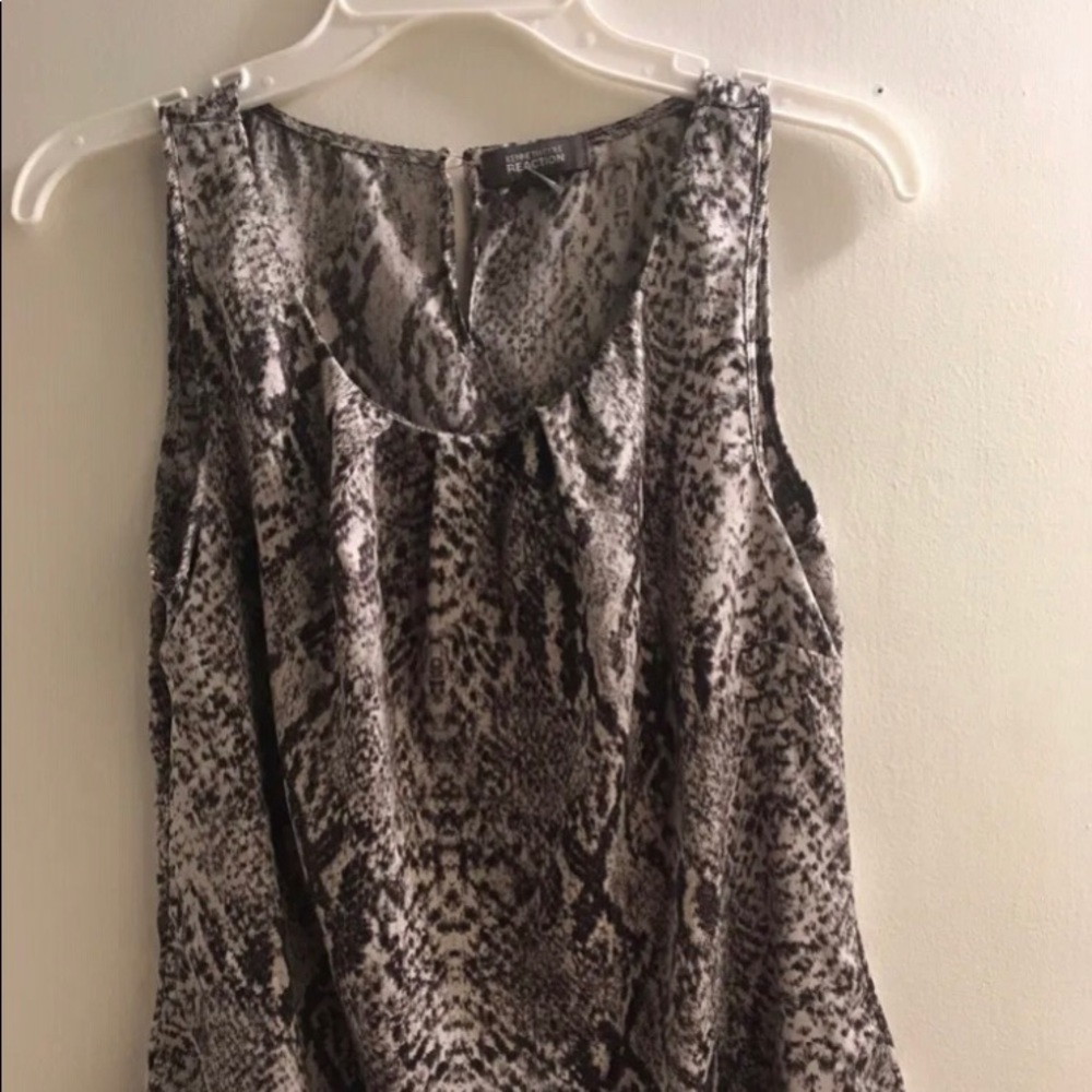 Kenneth Cole blouse 😍